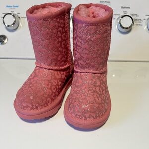 Toddler UGG’s Pink Cheetah Boots